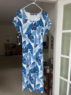 Lands' End White Maxi Dress with Blue Leaf Print